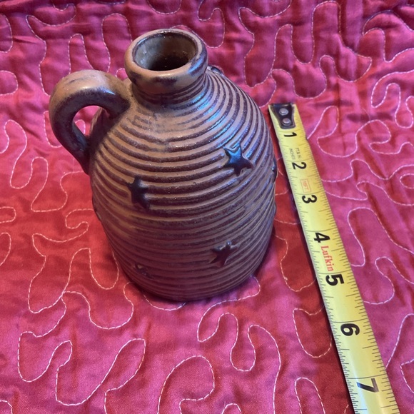 Rustic Brown Ribbed Ceramic Jug - Picture 2 of 3